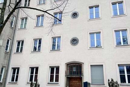 Wohnung Berlin - 1 Zimmer, 37 m&sup2;, 657&euro; | Angebot:26105249