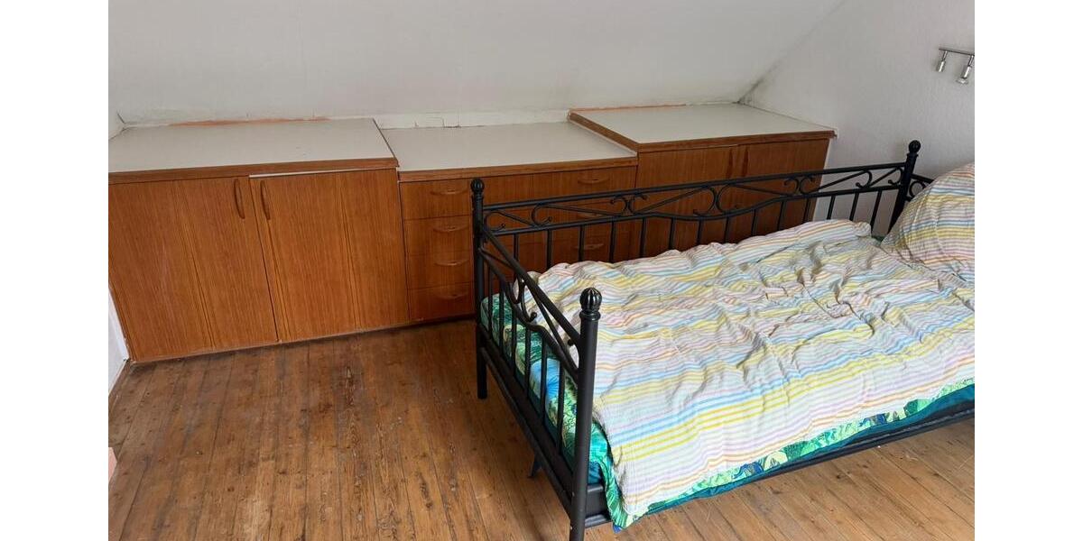 Etagenwohnung Siegburg - 4 Zimmer, 80 m&sup2;, 30&euro; | Angebot:26573031