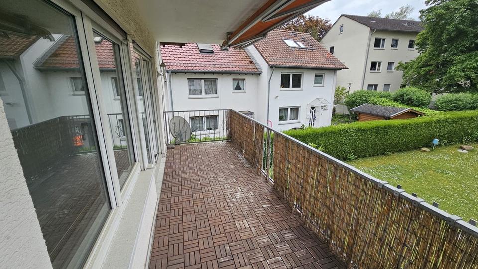 Etagenwohnung Wiesbaden Biebrich - 4 Zimmer, 103 m&sup2;, 1.600&euro; | Angebot:26481546