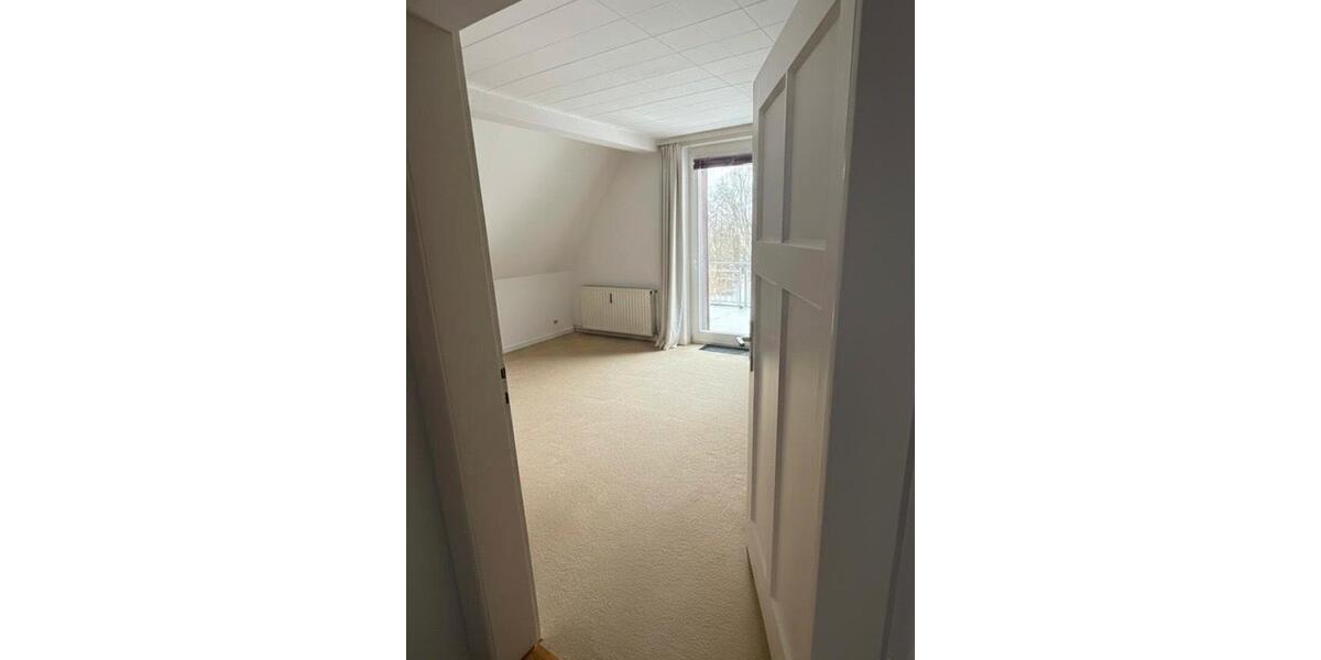 Dachgeschoßwohnung Bad Salzdetfurth - 3 Zimmer, 70 m&sup2;, 520&euro; | Angebot:25169185