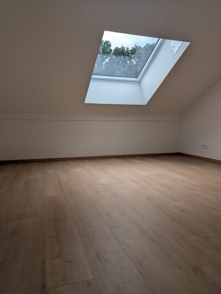 Erstbezug: Stilvolle NeubauWohnung mit großer Terrasse, Einbauküche und Stellplatz
