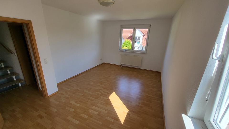 Doppelhaushälfte Kaiserslautern Bahnheim - 6 Zimmer, 246 m&sup2;, 2.040&euro; | Angebot:21981036