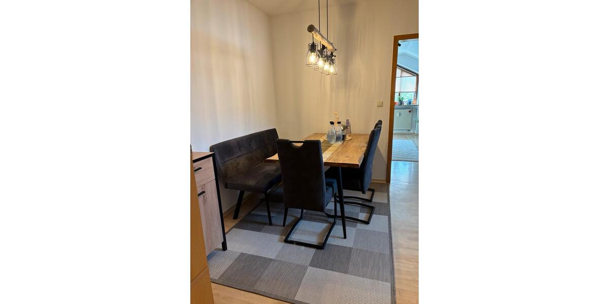 Dachgeschoßwohnung Massing - 3.5 Zimmer, 72 m&sup2;, 650&euro; | Angebot:26351903