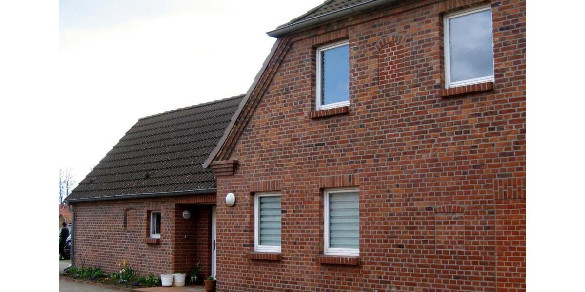 Dachgeschoßwohnung Ludwigslust - 1.5 Zimmer, 36 m&sup2;, 215&euro; | Angebot:24871086