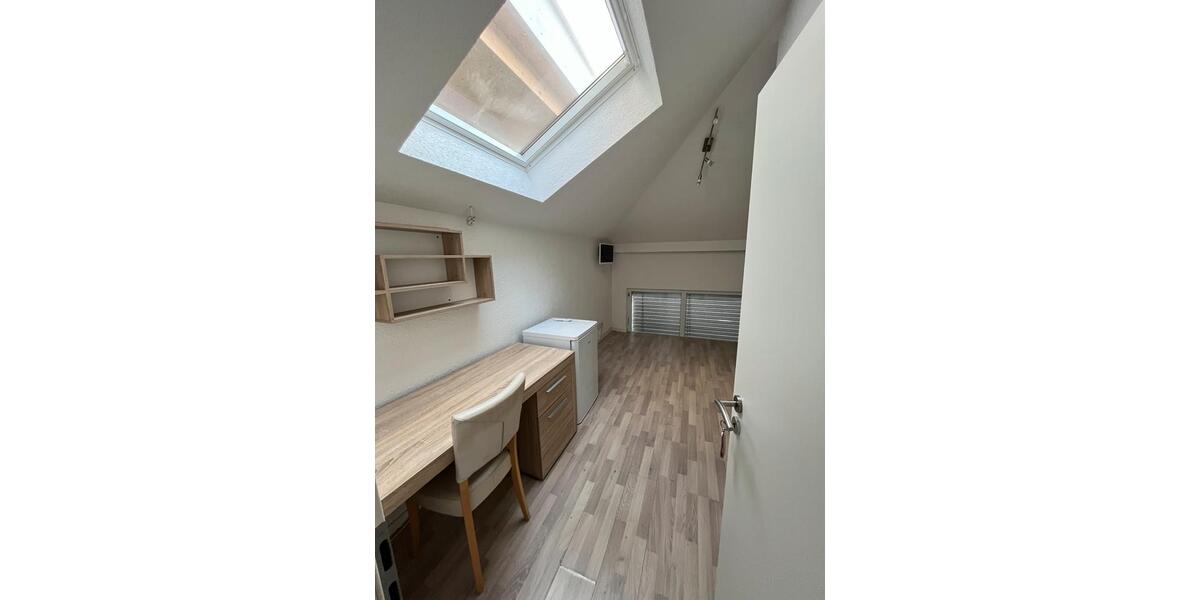 Helles 20m² Zimmer mit eigenen Bad in 3er-WG -nur 360€ warm 1 zimmer