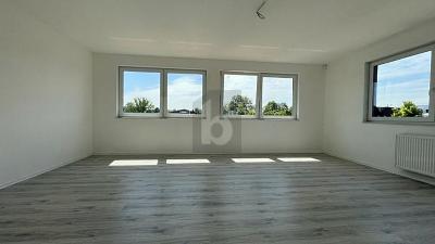 VIEL TAGESLICHT & FLEXIBLE RAUMKONZEPTE - Gewerbeobjekt Achim | Angebot:27242125