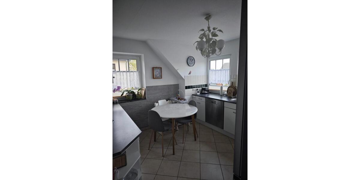 Etagenwohnung Schortens - 3 Zimmer, 84 m&sup2;, 660&euro; | Angebot:26383590