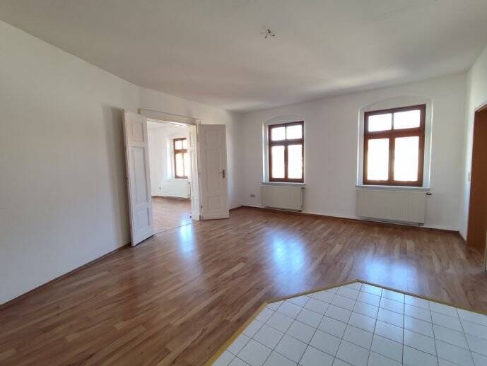 Etagenwohnung Löbau Altlöbau - 2 Zimmer, 107 m&sup2;, 538&euro; | Angebot:24026973