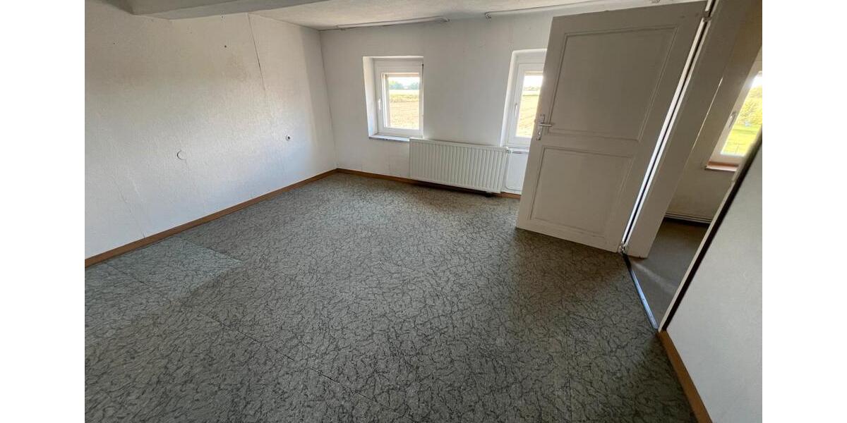 Einfamilienhaus Heinsberg - 9 Zimmer, 155 m&sup2;, 1.200&euro; | Angebot:25070453