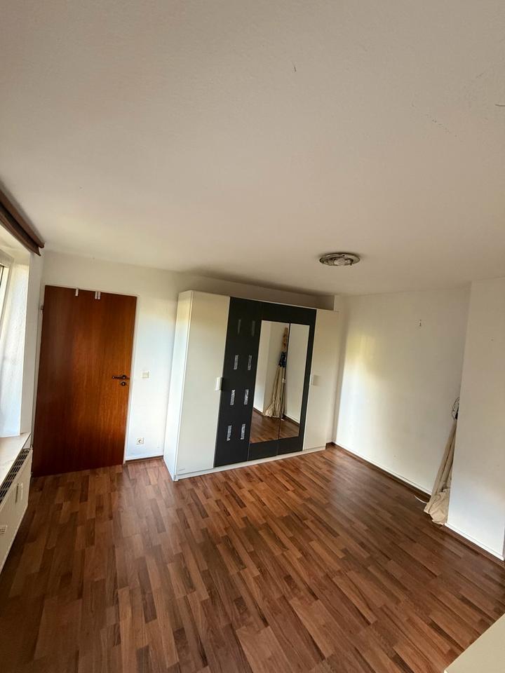 Eine helle zwei-Zimmer Wohnung im Erdgeschoss