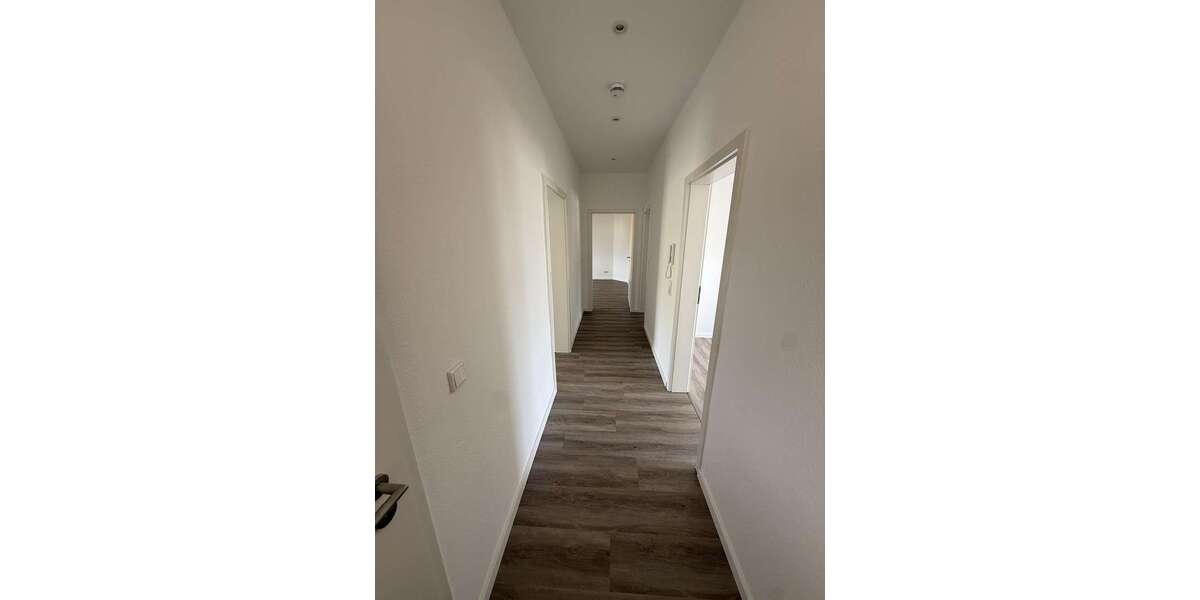 Etagenwohnung Bad Nauheim - 3 Zimmer, 75 m&sup2;, 990&euro; | Angebot:26731857