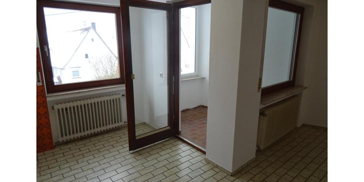 Etagenwohnung Rosenfeld - 3.5 Zimmer, 98 m&sup2;, 750&euro; | Angebot:23830718