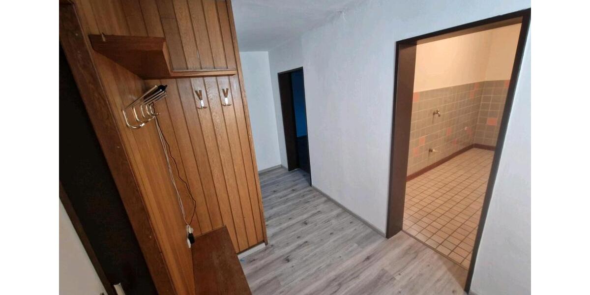 Erdgeschoßwohnung Ipsheim - 3 Zimmer, 74 m&sup2;, 950&euro; | Angebot:24551266