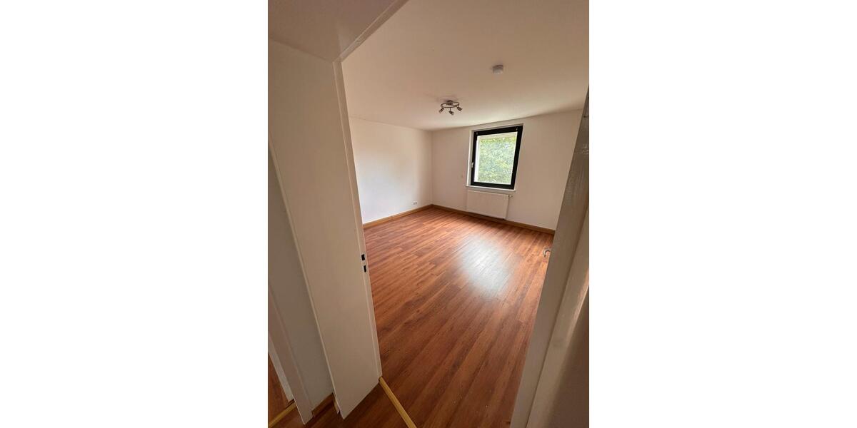 Etagenwohnung Völklingen - 3 Zimmer, 76 m&sup2;, 600&euro; | Angebot:26653366