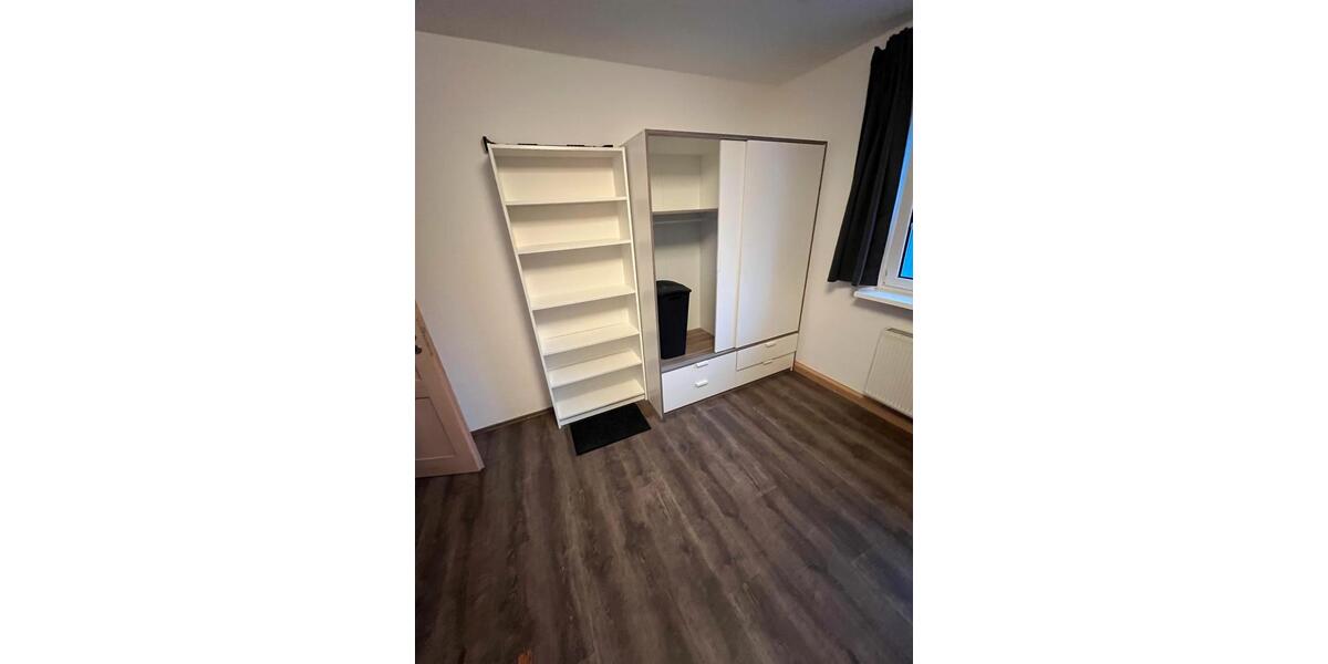 Wohnen auf Zeit Bergneustadt - 1 Zimmer, 12 m&sup2;, 400&euro; | Angebot:24776450