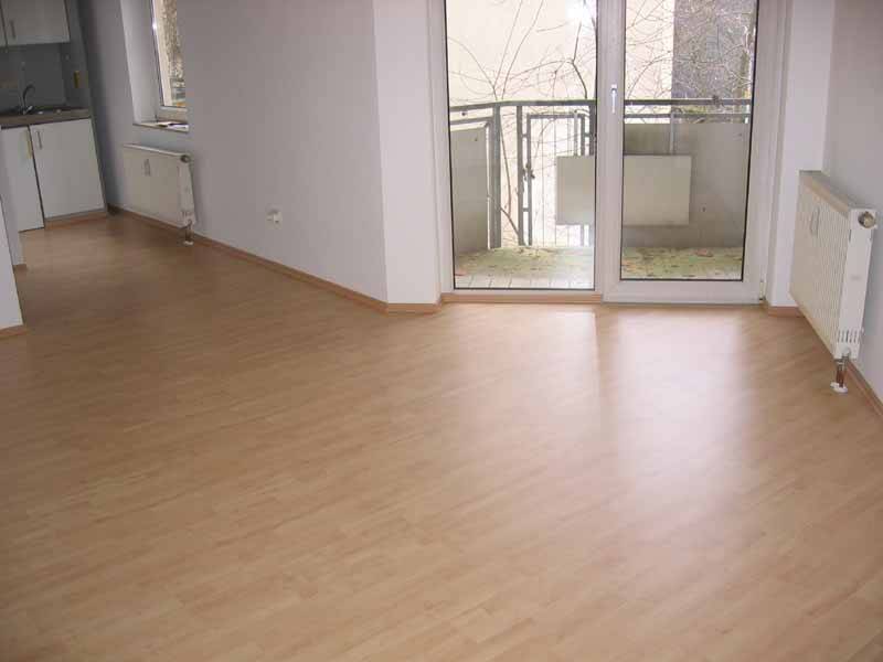 1 Zimmer-Appartement mit Balkon, Nähe Universität und Kliniken