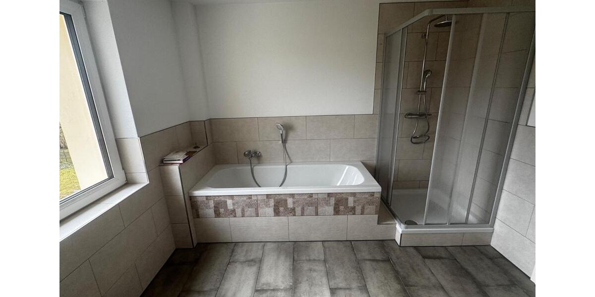 Erdgeschoßwohnung Rochlitz - 7 Zimmer, 110 m&sup2;, 1.045&euro; | Angebot:26409494