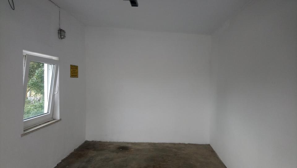 Windischeschenbach, 4 ZKB, WC, EG, 2-Fam.Haus, Balkon, Garage 4 zimmer