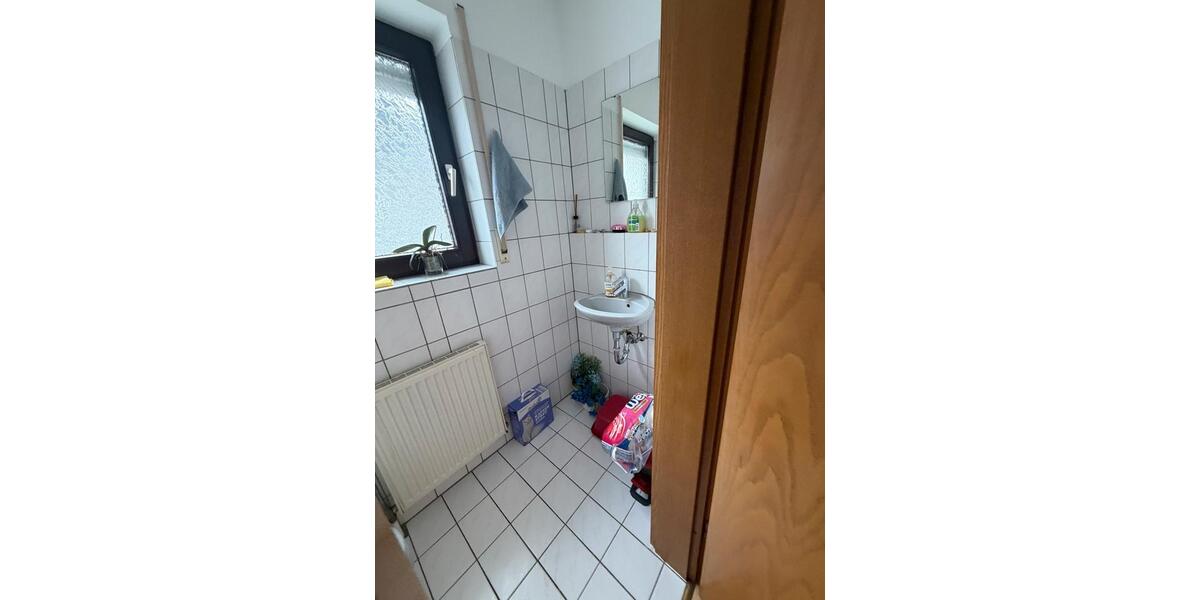Etagenwohnung Weinheim - 4 Zimmer, 150 m&sup2;, 1.980&euro; | Angebot:26548955