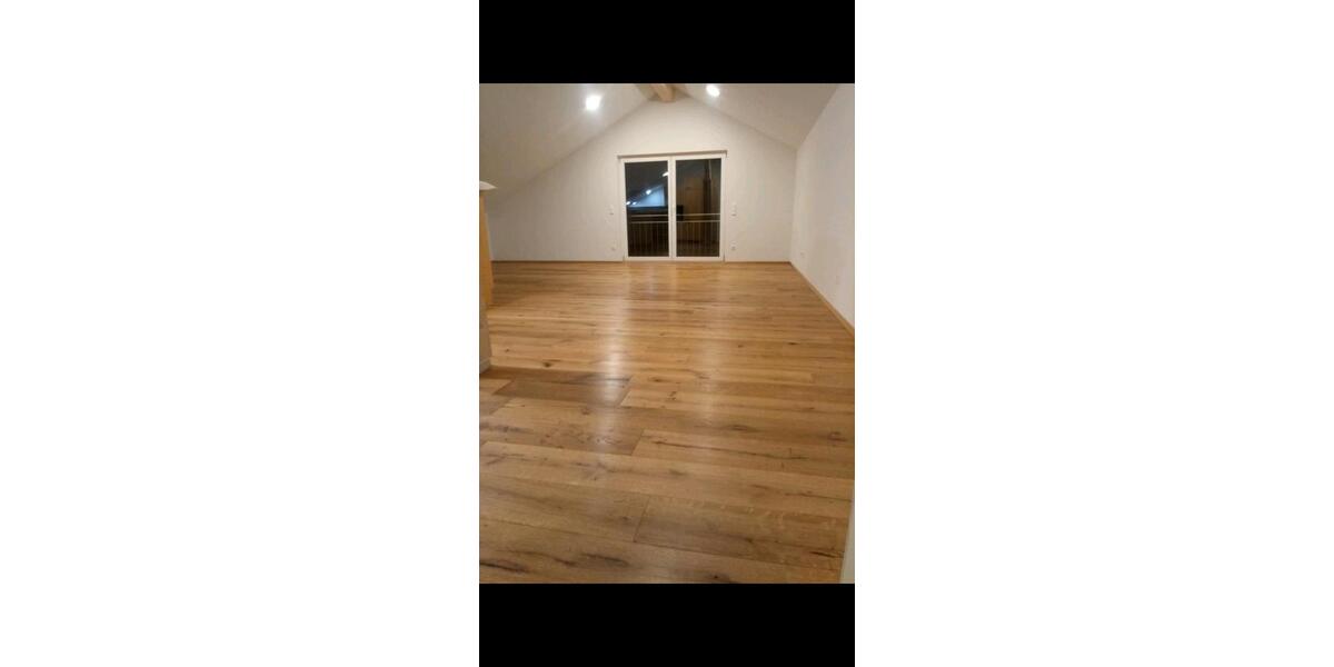 Dachgeschoßwohnung Bad Wurzach - 3 Zimmer, 93 m&sup2;, 1.250&euro; | Angebot:26610100