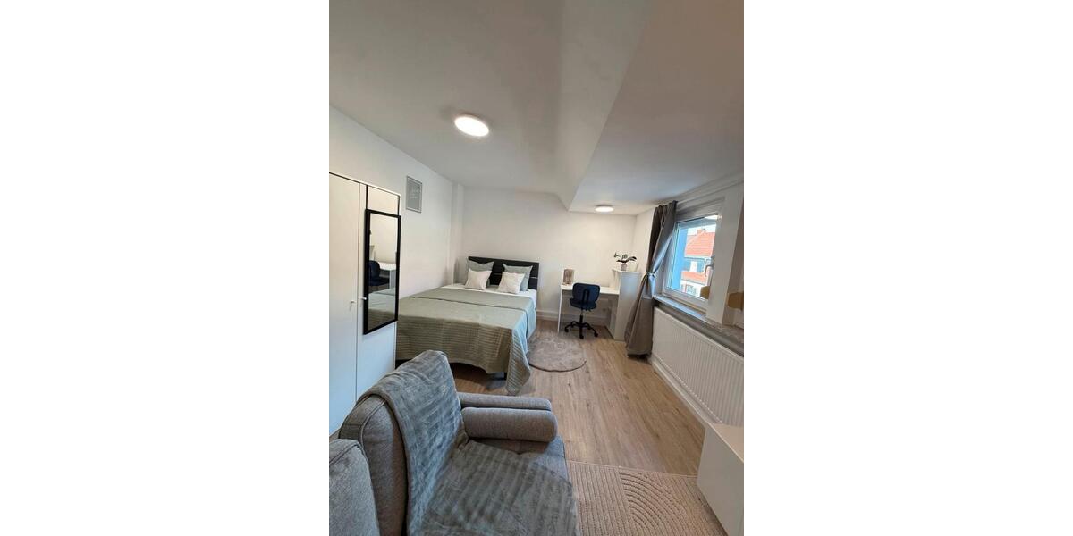 Etagenwohnung Düsseldorf Stadtbezirk 3 - 3 Zimmer, 16 m&sup2;, 760&euro; | Angebot:26110142