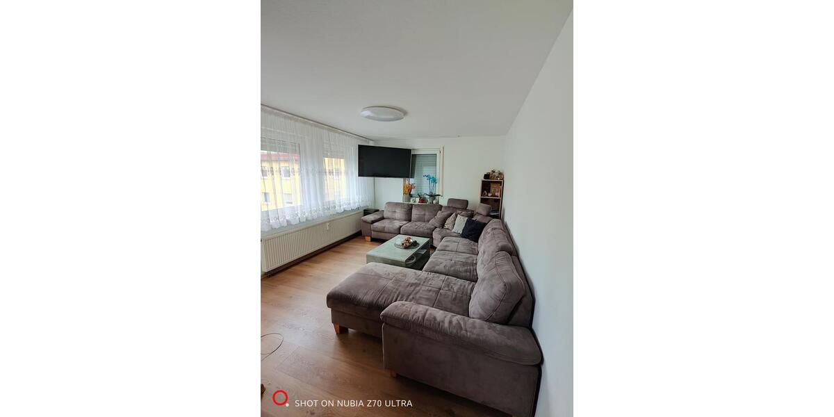 Etagenwohnung Eislingen (Fils) - 3 Zimmer, 75 m&sup2;, 850&euro; | Angebot:26339975