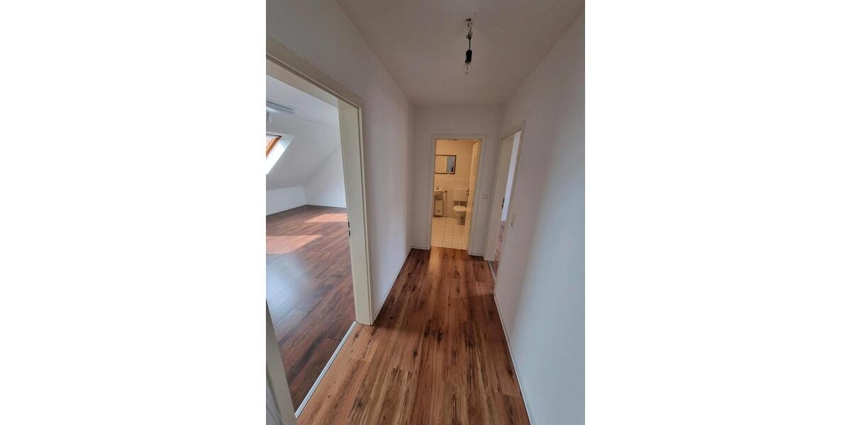 Dachgeschoßwohnung Bad Salzdetfurth - 2 Zimmer, 49 m&sup2;, 550&euro; | Angebot:24347965