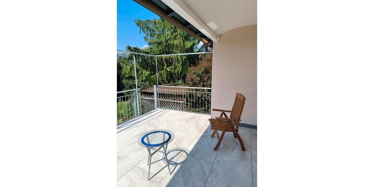 Einfamilienhaus Stuttgart Birkach - 8 Zimmer, 200 m&sup2;, 4.200&euro; | Angebot:21215177