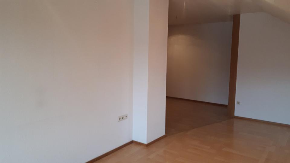 Etagenwohnung Lippstadt Garfeln - 3 Zimmer, 83 m&sup2;, 620&euro; | Angebot:25267793
