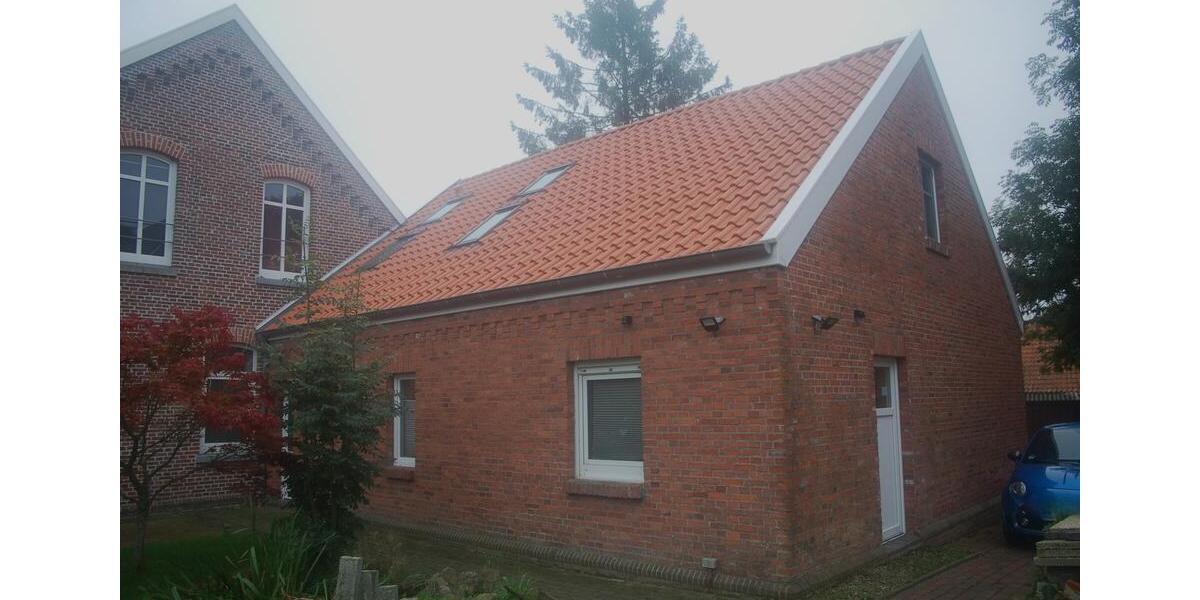 Dachgeschoßwohnung Leer (Ostfriesland) - 2 Zimmer, 60 m&sup2;, 600&euro; | Angebot:24805768