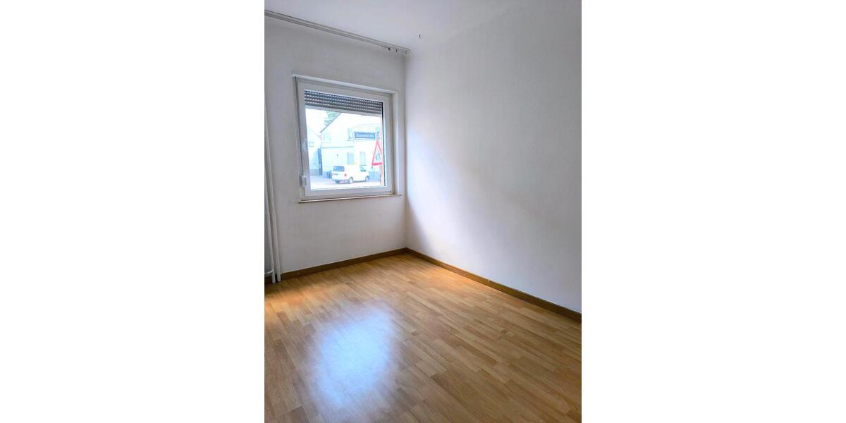 Erdgeschoßwohnung Saarbrücken West - 3 Zimmer, 75 m&sup2;, 600&euro; | Angebot:26517519