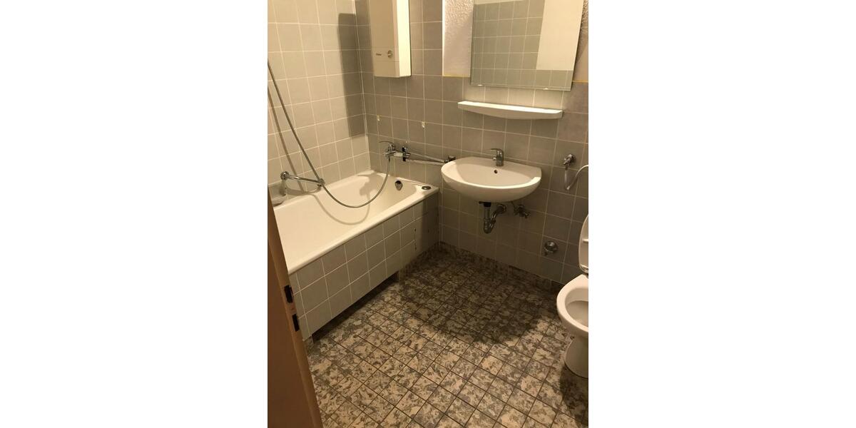 Etagenwohnung Krefeld Benrad - 1 Zimmer, 45 m&sup2;, 350&euro; | Angebot:26629588