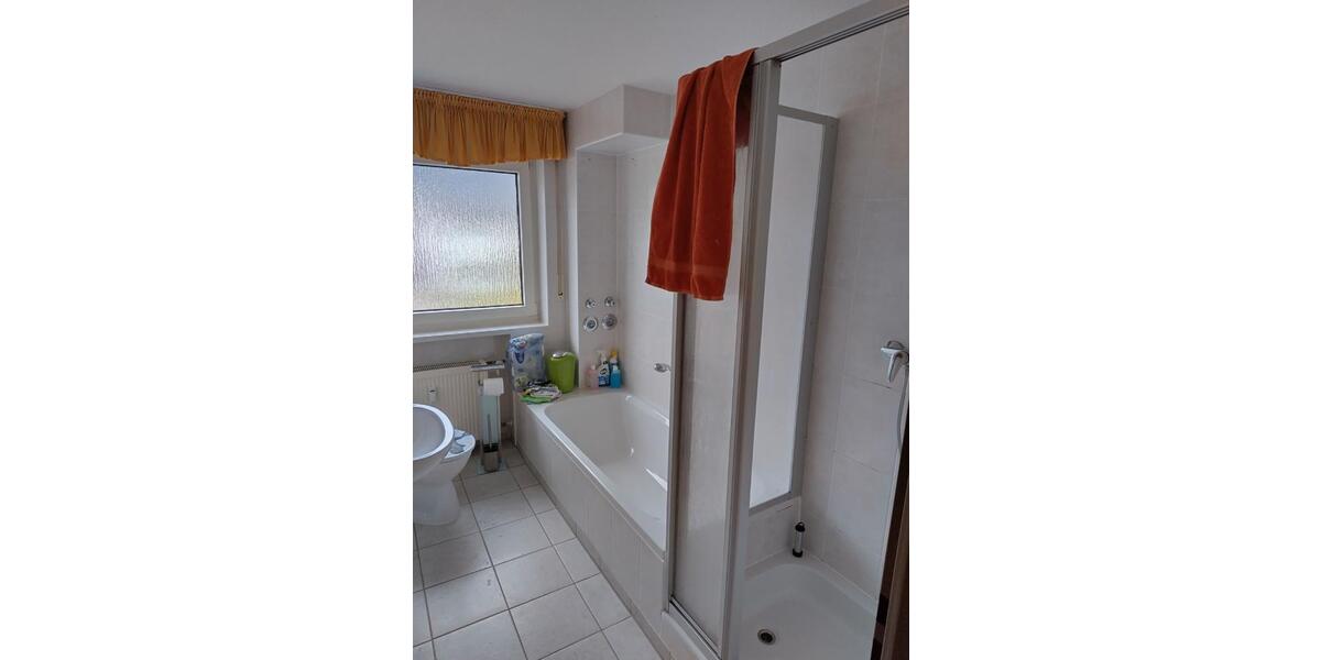 Etagenwohnung Roth - 3 Zimmer, 70 m&sup2;, 850&euro; | Angebot:26253668