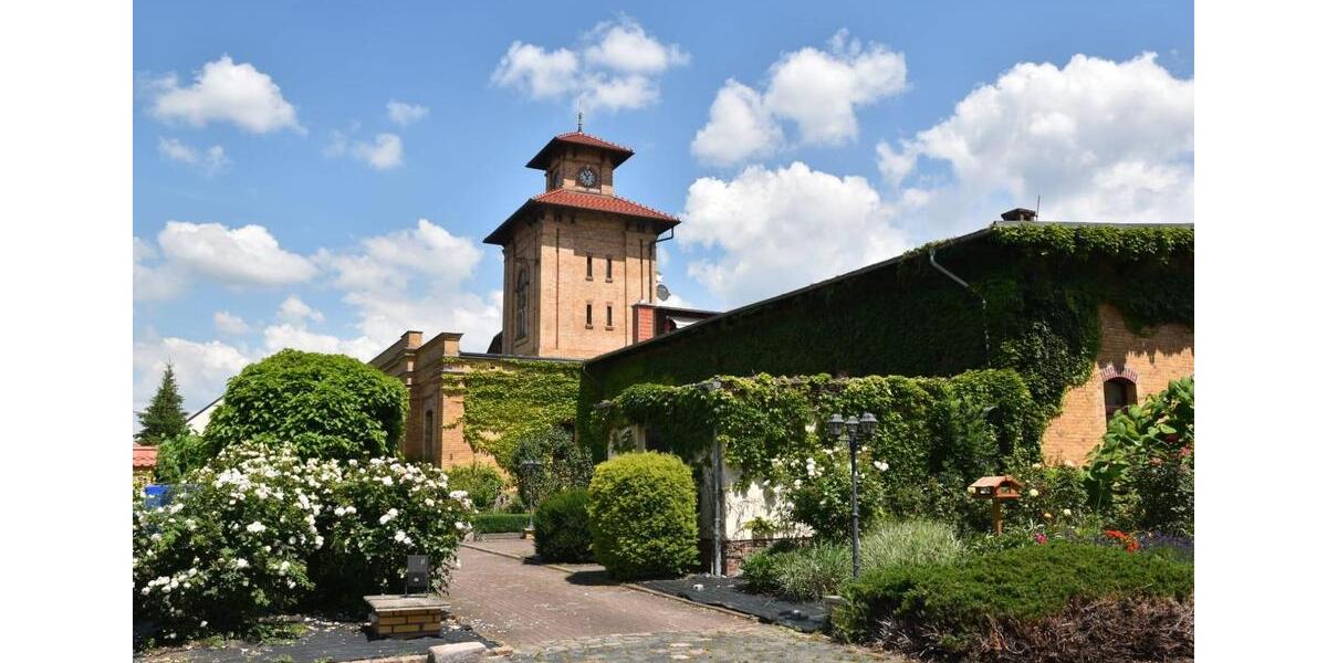 Erdgeschoßwohnung Crimmitschau - 4 Zimmer, 135 m&sup2;, 919&euro; | Angebot:24426878