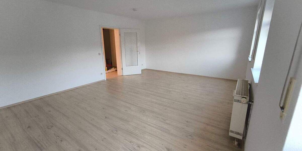 Etagenwohnung Königsbrück Stenz - 3 Zimmer, 80 m&sup2;, 440&euro; | Angebot:25671762