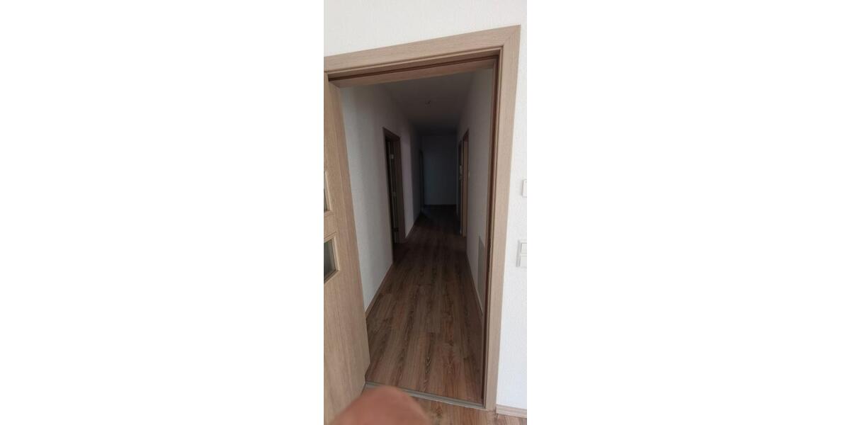 Etagenwohnung Frankenberg (Sachsen) - 4 Zimmer, 103 m&sup2;, 618&euro; | Angebot:26441997