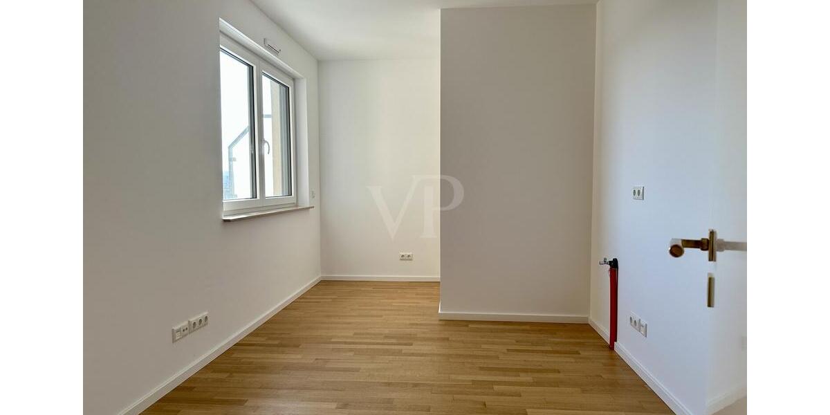 Dachgeschoßwohnung Dresden Neustadt - 3 Zimmer, 96 m&sup2;, 1.736&euro; | Angebot:25959978