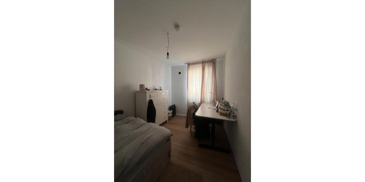 Etagenwohnung Würzburg - 1 Zimmer, 14 m&sup2;, 650&euro; | Angebot:26062197