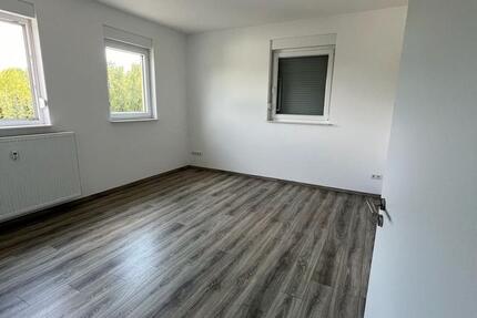 Wohnung Neuental - 2 Zimmer, 109 m&sup2;, 1.100&euro; | Angebot:25548913