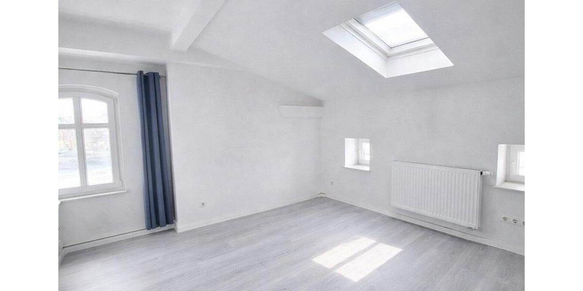 Dachgeschoßwohnung Burg - 3 Zimmer, 88 m&sup2;, 660&euro; | Angebot:26647181