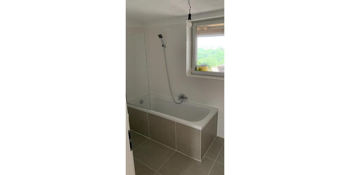 Etagenwohnung Apolda - 3 Zimmer, 79 m&sup2;, 720&euro; | Angebot:25234773