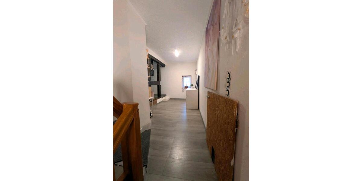 Einfamilienhaus Nentershausen - 3 Zimmer, 110 m&sup2;, 750&euro; | Angebot:26038648