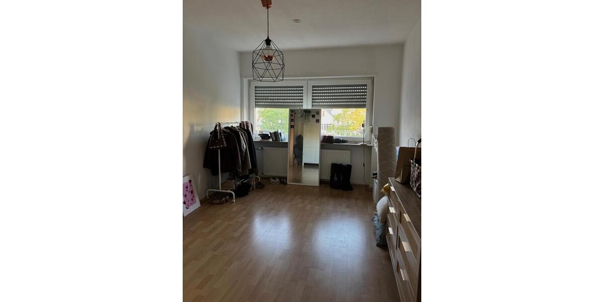 Etagenwohnung Homburg - 1 Zimmer, 107 m&sup2;, 890&euro; | Angebot:26638705
