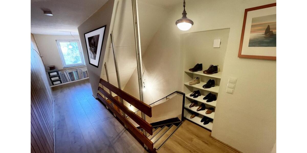 helle 5 Zimmerwohnung direkt in Calden 5 zimmer