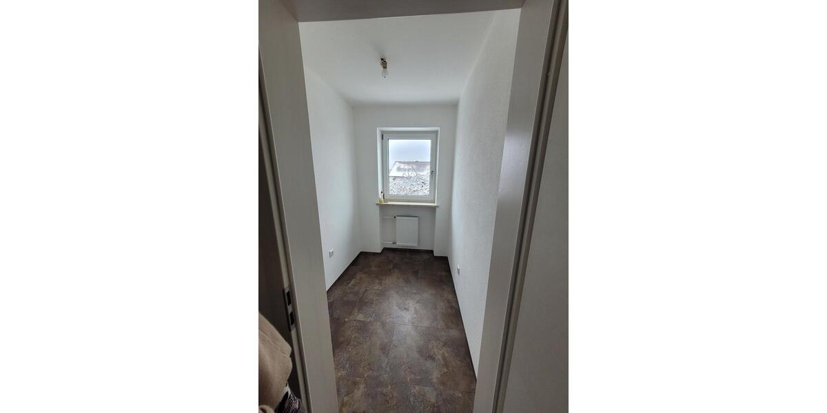 Einfamilienhaus Mühldorf am Inn - 7 Zimmer, 154 m&sup2;, 2.200&euro; | Angebot:25634005