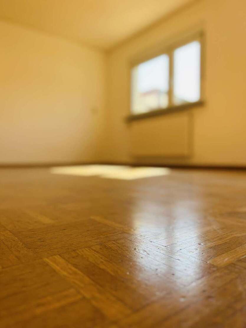 Haus zum Mieten in Reutlingen 1.150 € 90 m² 4 zimmer