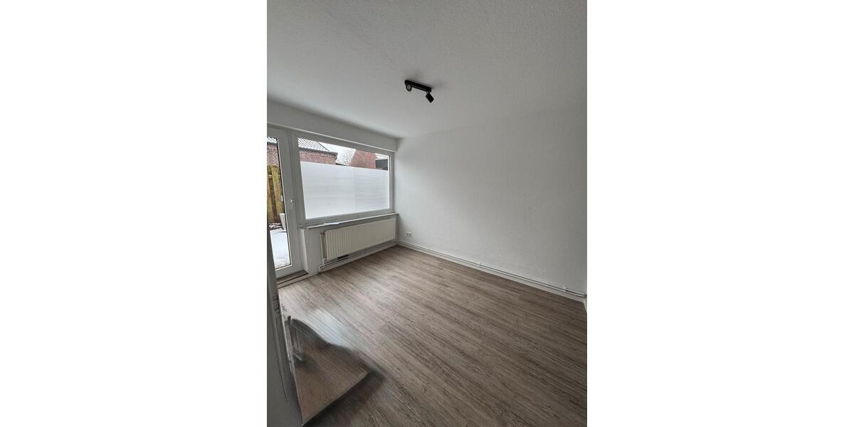 Erdgeschoßwohnung Westerstede - 3 Zimmer, 78 m&sup2;, 750&euro; | Angebot:24766383