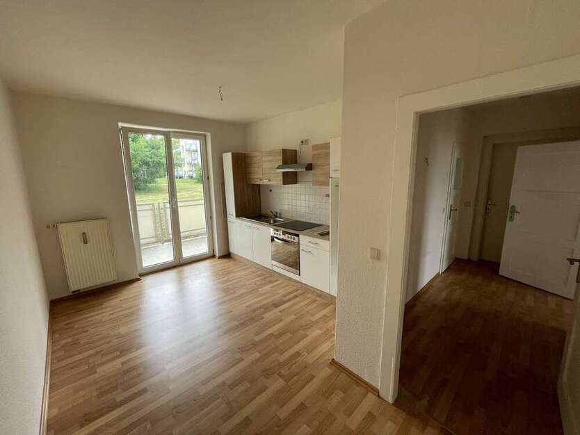 Wohnen mit Balkon + Einbauküche in ruhiger Lage!