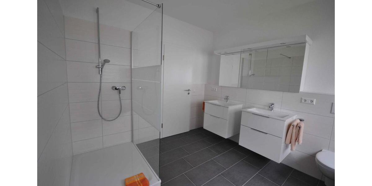 Wohnen auf Zeit Rheinfelden (Baden) - 2 Zimmer, 100 m&sup2;, 1.400&euro; | Angebot:26351512