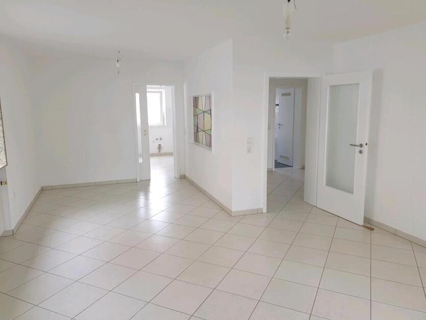 Schöne helle 3 Zimmer Wohnung in bester Lage